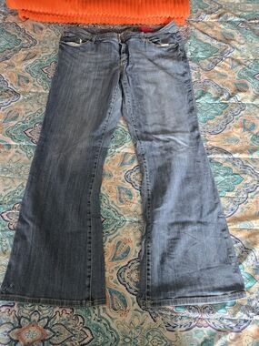 Women’s Bootcut Jeans